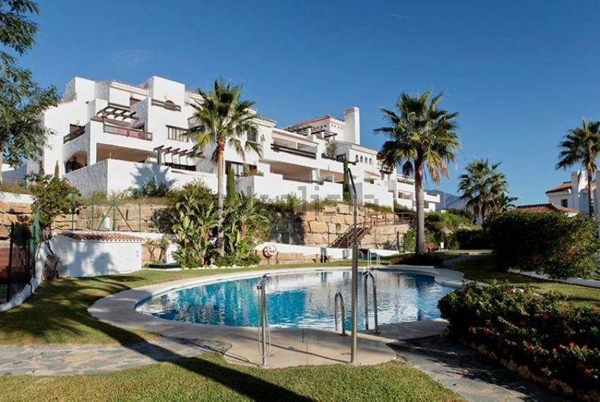 Luxury Apartment Set In Dona Julia Golf Course カサーレス エクステリア 写真